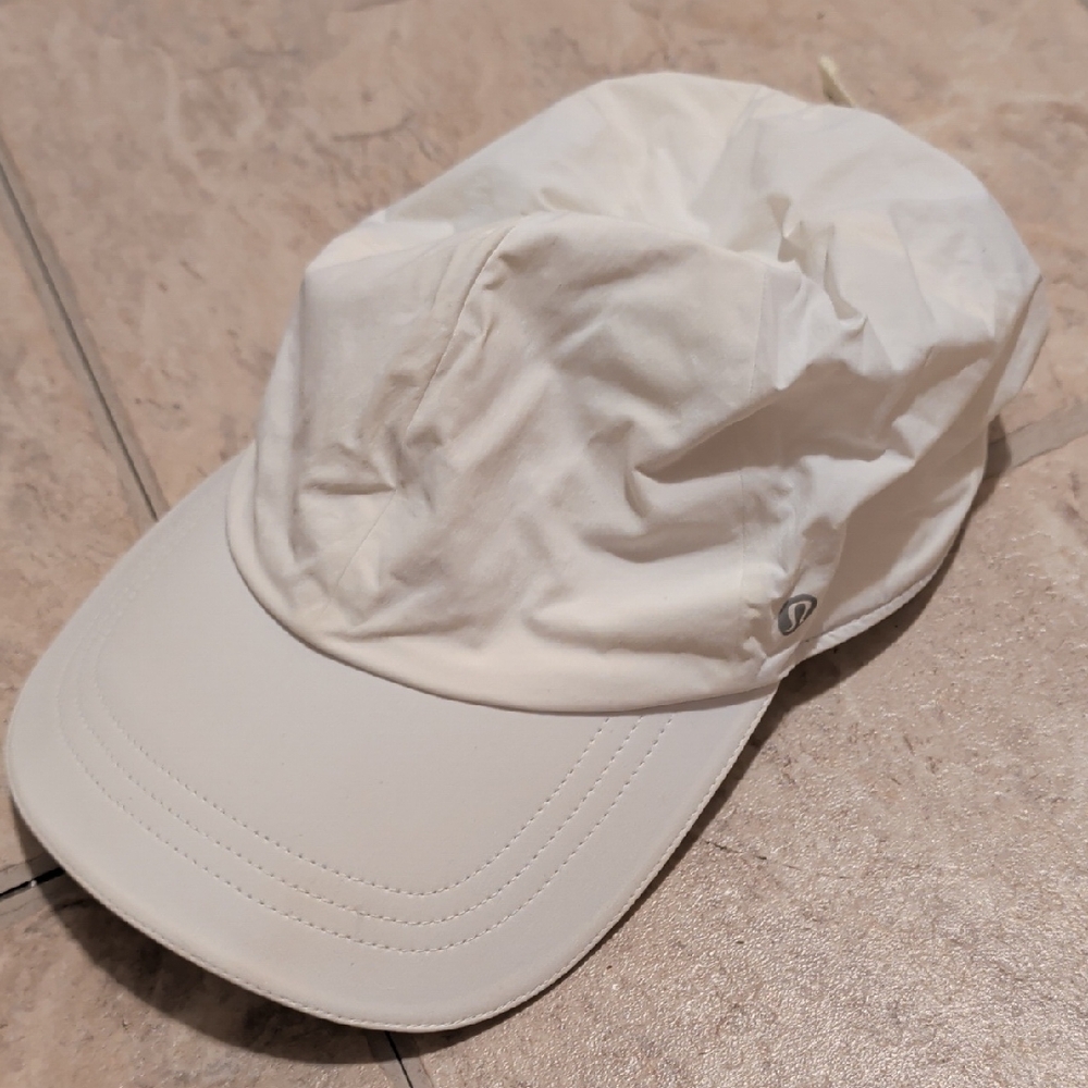 NWOT Lululemon Hat